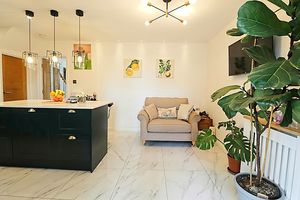 Kitchen- click for photo gallery